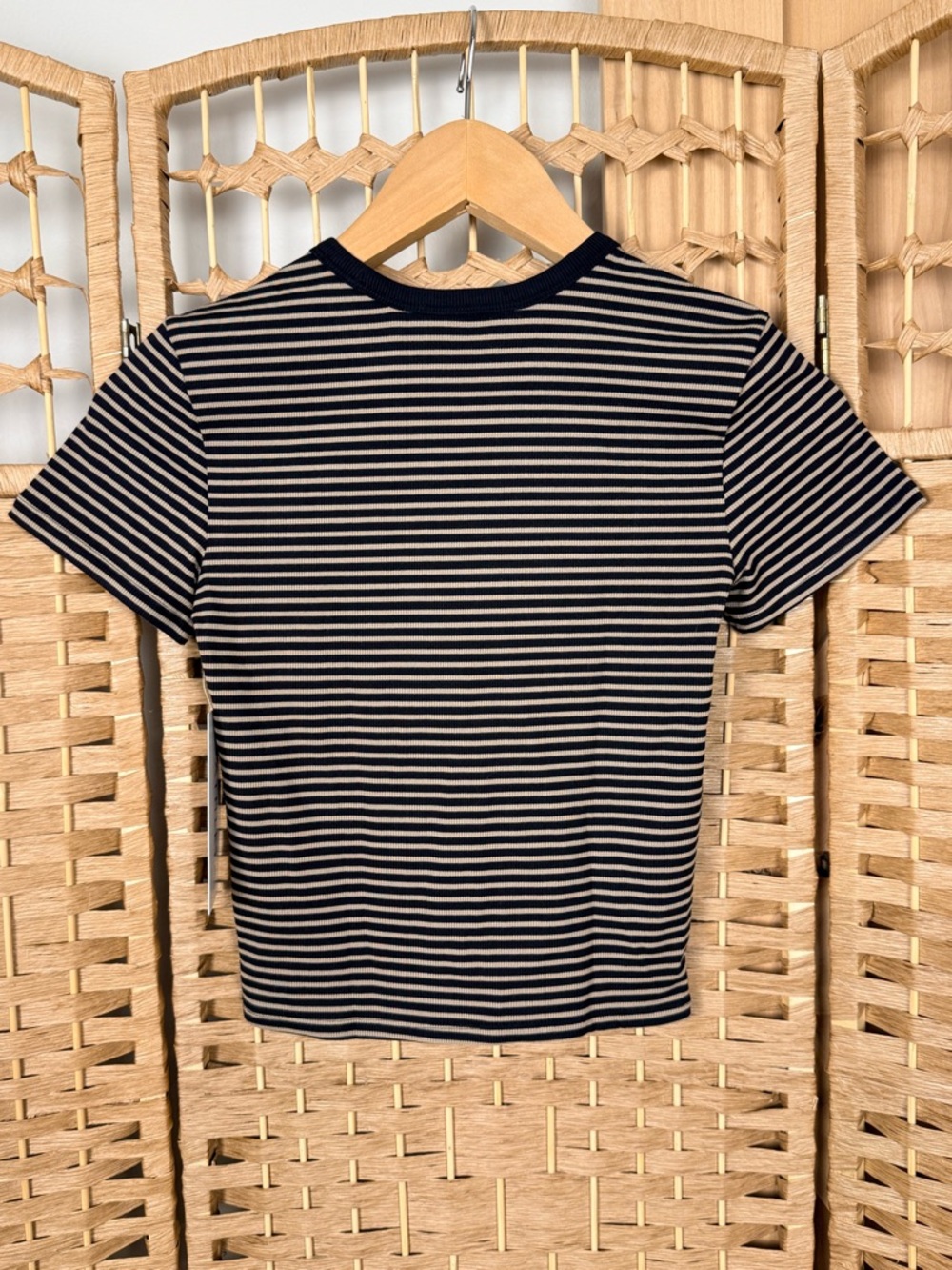 NWT Athleta Signature Rib Crop Tee Black/Tan Striped Size XXS - Picture 2 of 4